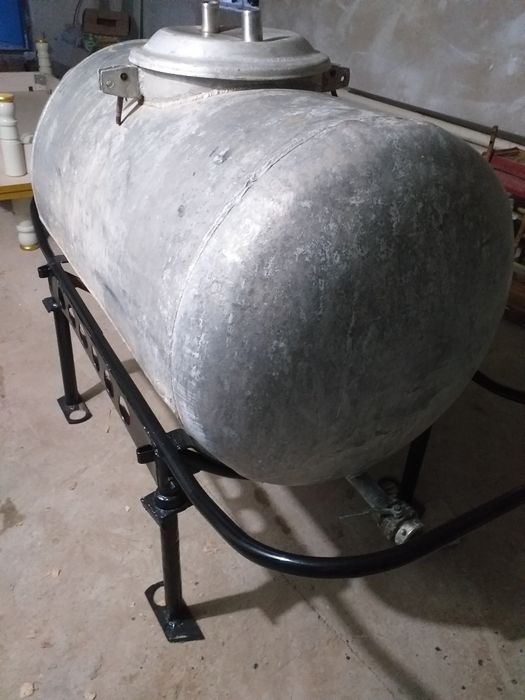 Ёмкость Алюминия продаётся