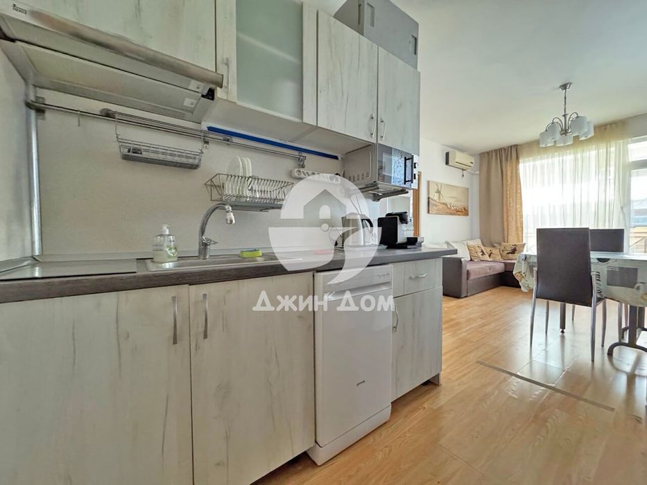 Продава се Тристаен апартамент в к.к. Слънчев бряг - 77 кв.м за 825 €/кв.м - Снимка #3