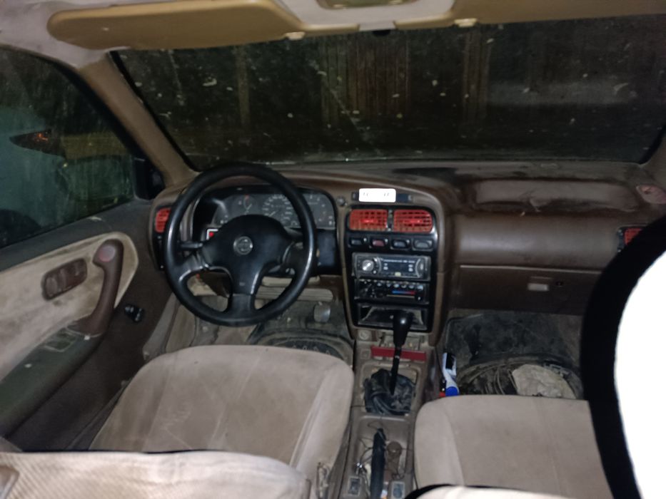 Nissan Primera 1992