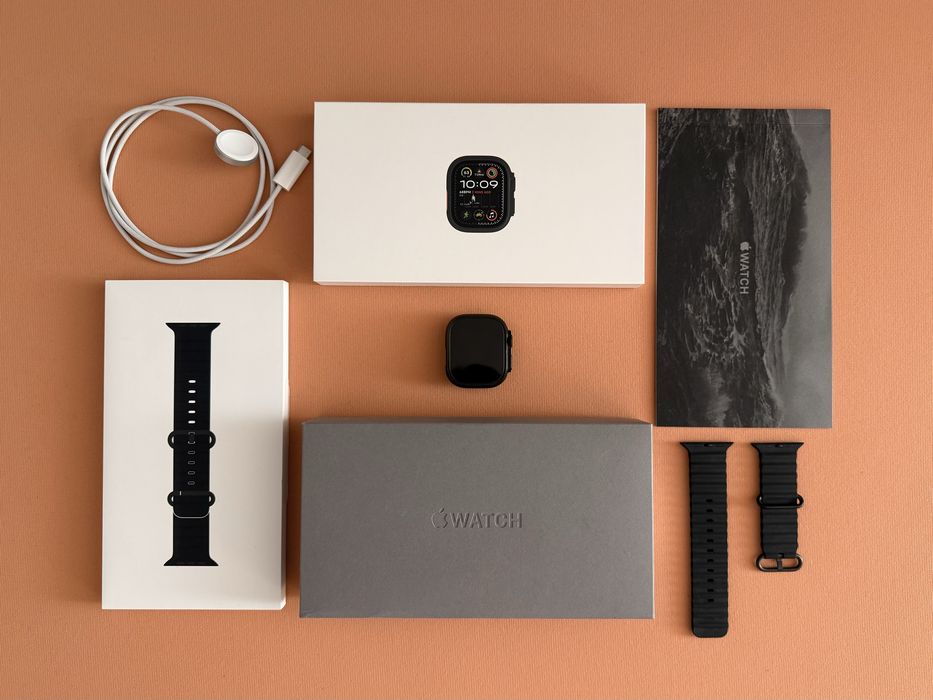 Apple Watch Ultra 2 Black Titanium 49mm