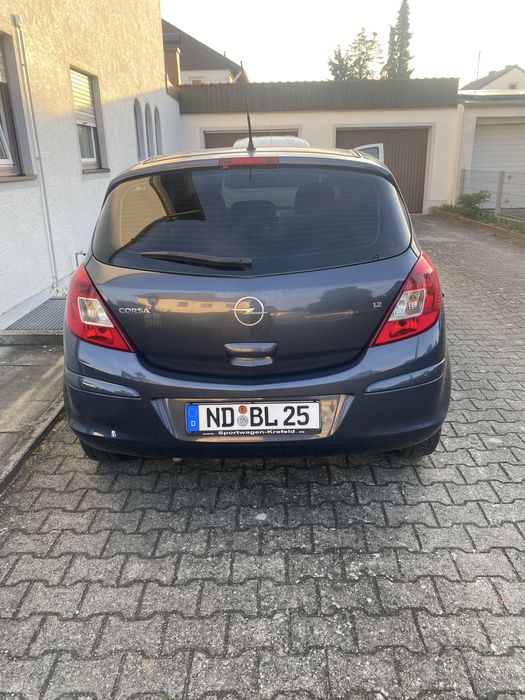 De vanzatr Opel Corsa D