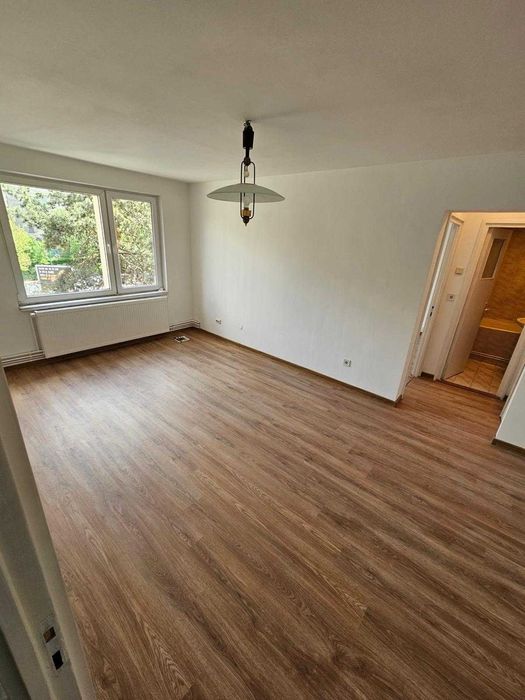 Inchiriez apartament 2 camere nemobilat Centrul Civic