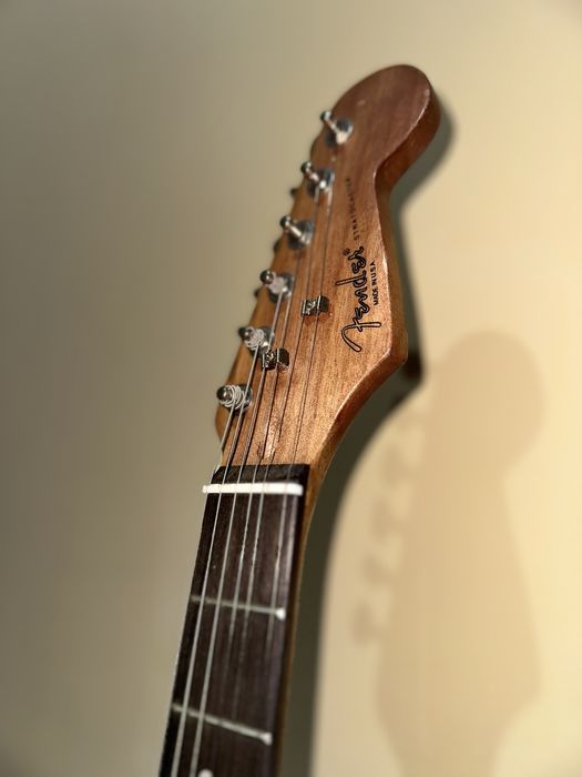 Roland VG 88 va Fender elektro gitara