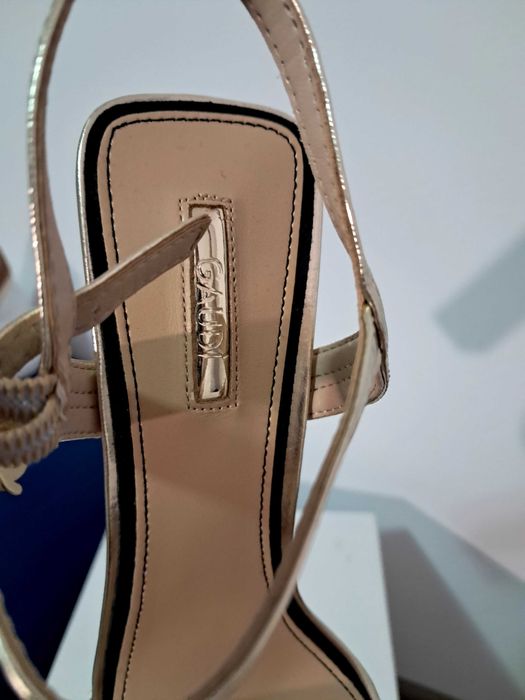 Sandale Gaudi nou in cutie  numere disponibile 39,40 și 41