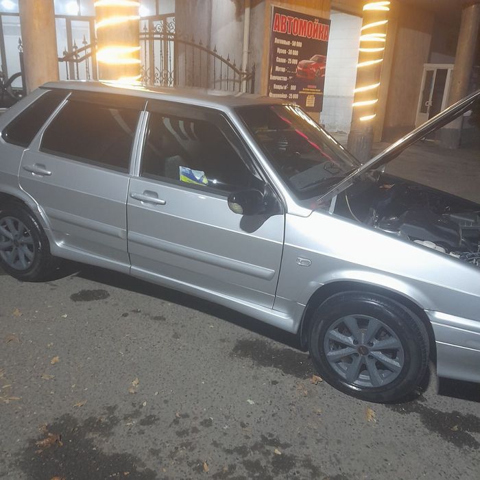 Lada 2115 benzin