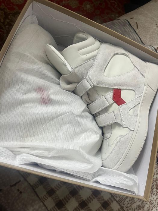 Сникерсы новые на танкетке