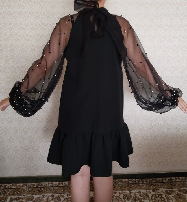 Женское платье чёрное