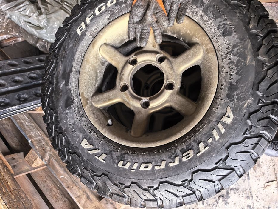 Bf Goodrich ta 235/85/16