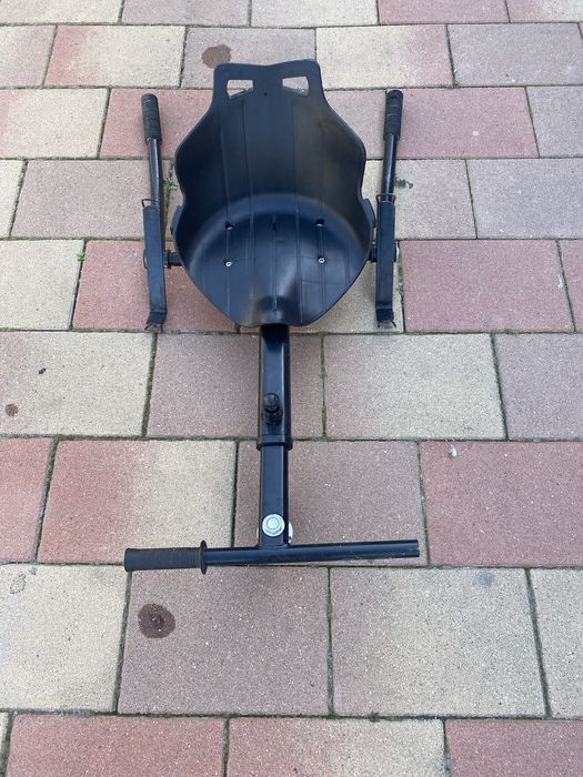 Hoverboard cu scaun+încărcător-stare foarte bună