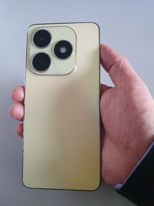 Srochna sotiladi Tecno Spark 20 8+8/128Gb Orginal Yengi madel