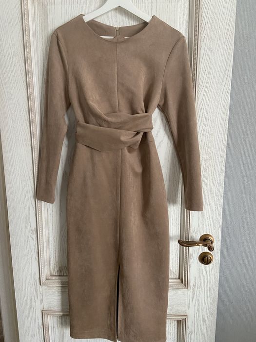 Продам платья женские