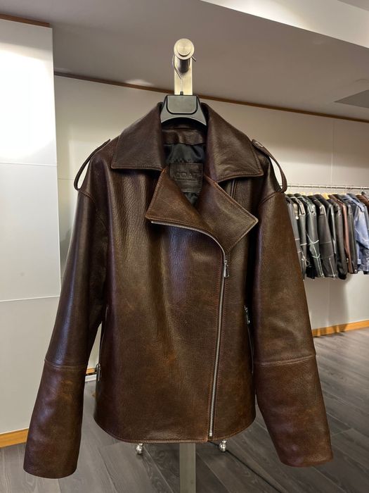 Кожаная куртка COAT