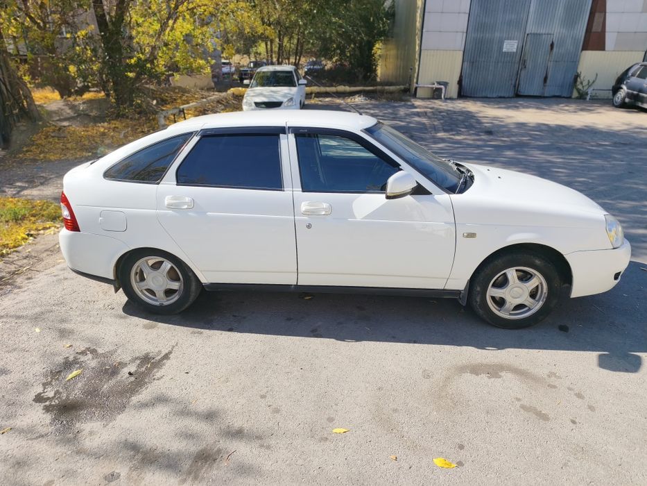 Продам Приору хэтчбек