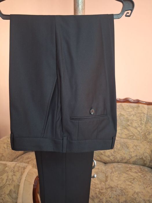 Костюм брюки и жилетка тройка новый