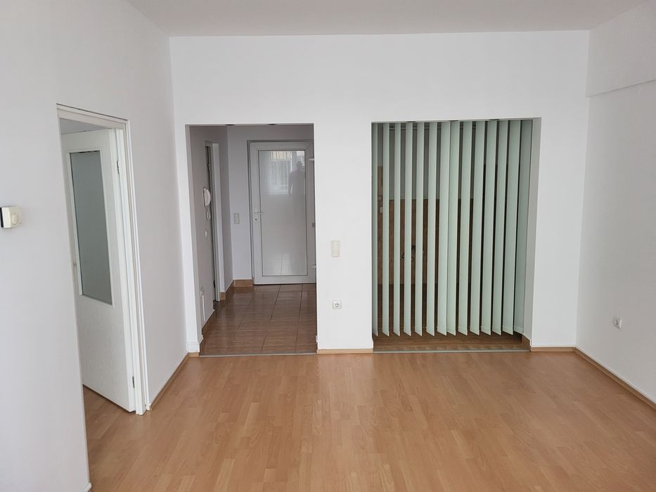 De vanzare apartament