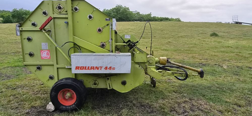 Presa Claas Rollant 44