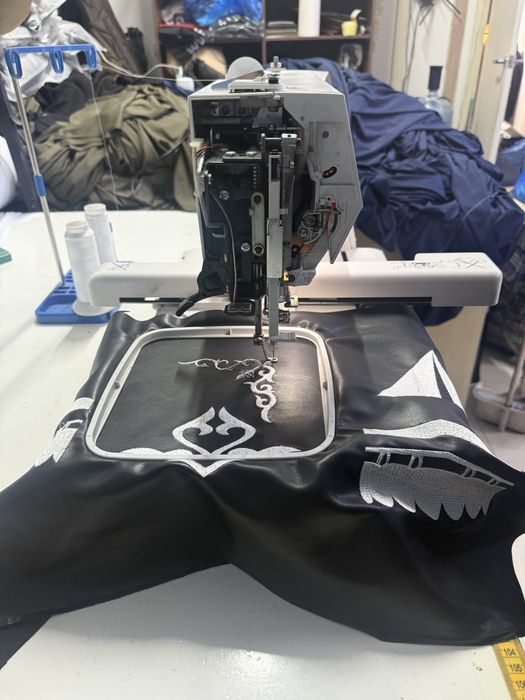 Вышивальная машинка Janome
