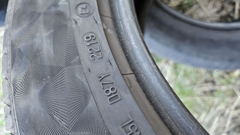2бр гуми 225 55 18 континентал continental