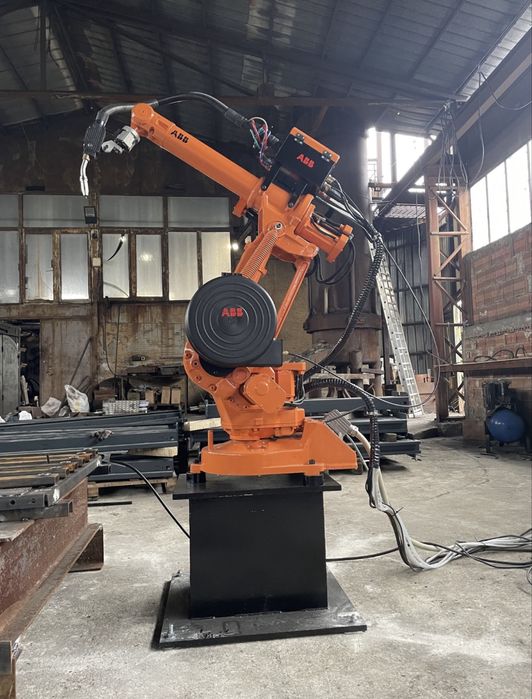 Заваръчен робот АВВ - Робот за заваряване - Welding robot ABB