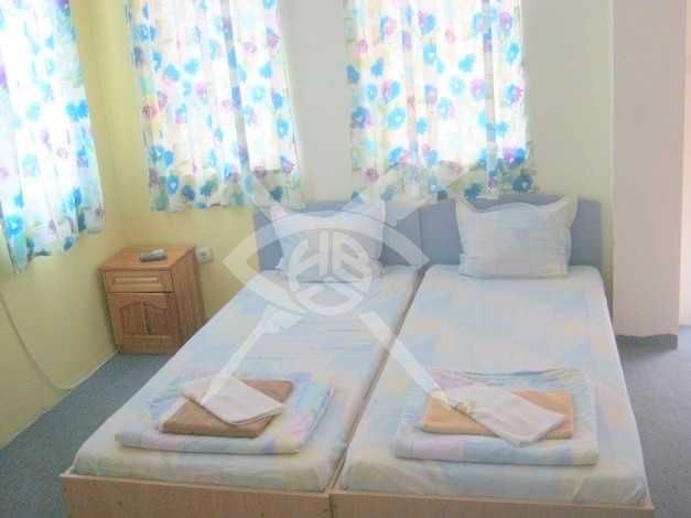 Продава се Хотел в Черноморец - 720 кв.м за 521 €/кв.м - Снимка #3