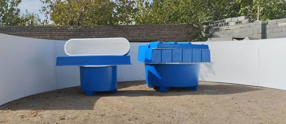 Бассейн для рыбы и ёмкость резувар вода