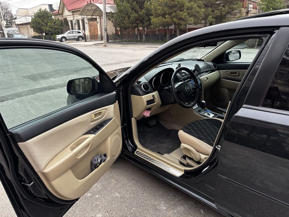 Продам машину. Мазда 3