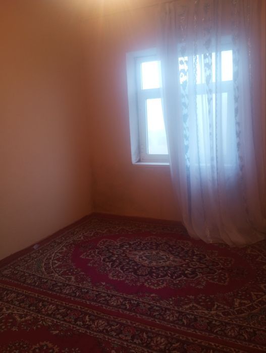 3 хоналик 4 Чи этаж Шарк 1 панельный дом ремонт слабый 
Угловой ветрен