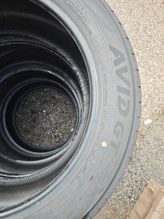 Всесезонни гуми YOKOHAMA AVID GT 235/55/19