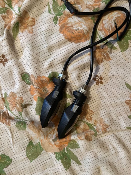 Продам мото поворотники новые