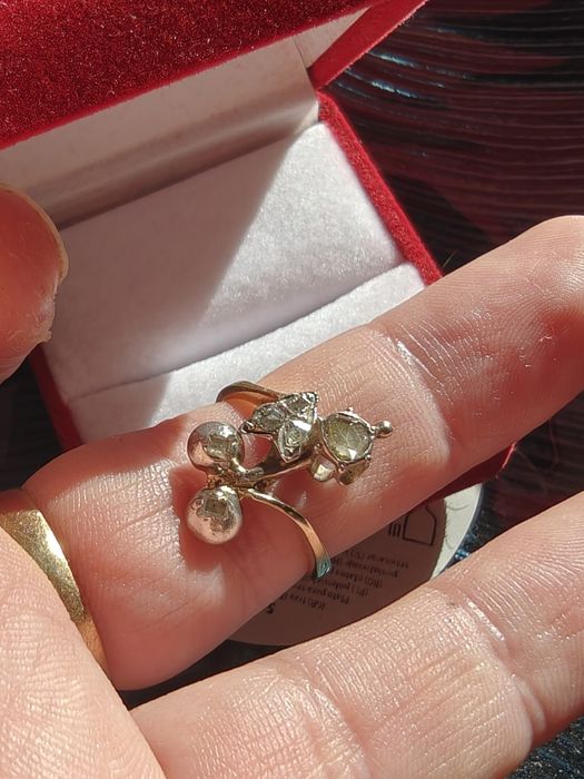 Inel vechi aur 14k diamante montate in argint