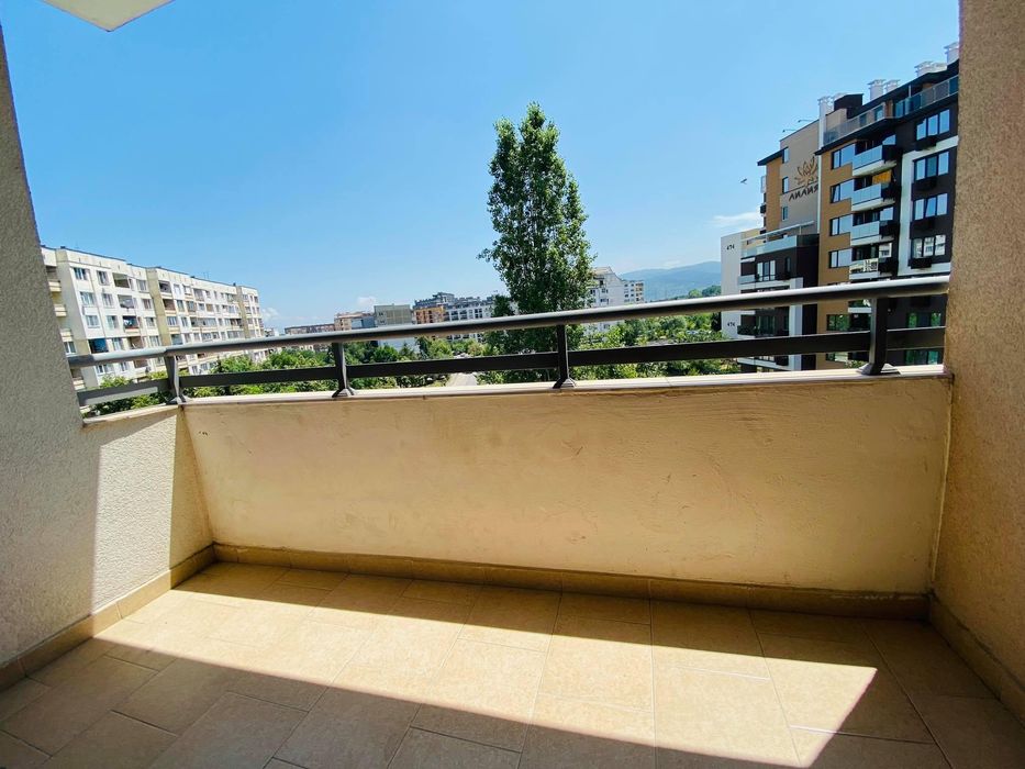 Дава се под наем Двустаен апартамент в София, Младост 4 - 70 кв.м за 900 € - Снимка #8