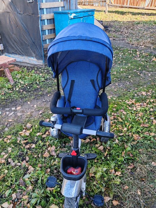 Детский трехколесный велосипед