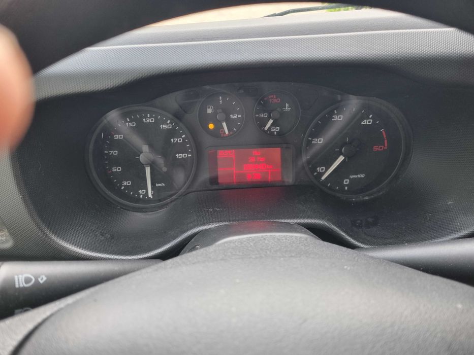 Iveco Daily recent adusa. 150 mii km , impecabila ! Numere inca valabile .