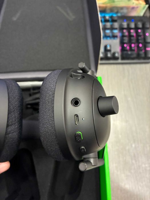 Hope Amanet P4 Casti Gaming Razer BlackSharkV2 PRO 2020 / NOI