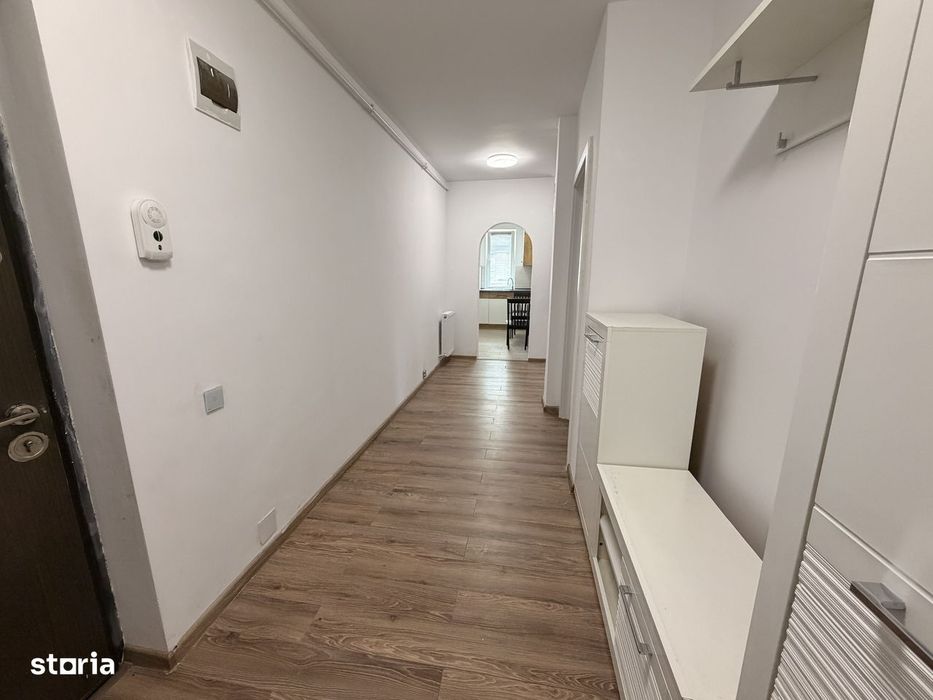 Apartament cu 2 camere! Grădină ! Parcare !
