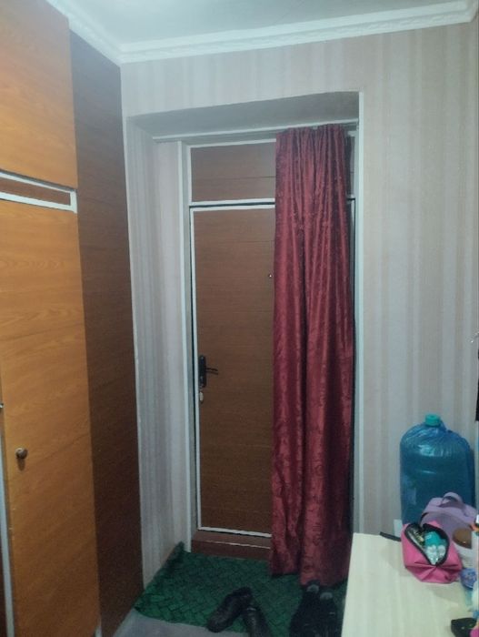 Uy sotiladi 1 xonali