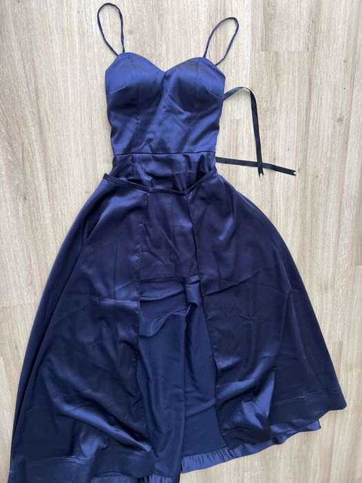 Шикарное вечернее платье из шелка синее . Новое