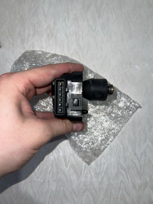 Регулятор холостого хода пассат б3 , гольф , венто