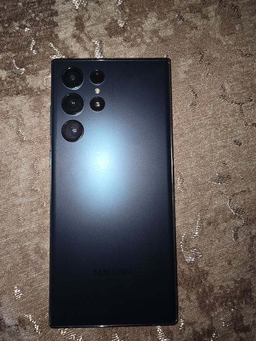 Продам Samsung s22 ultra