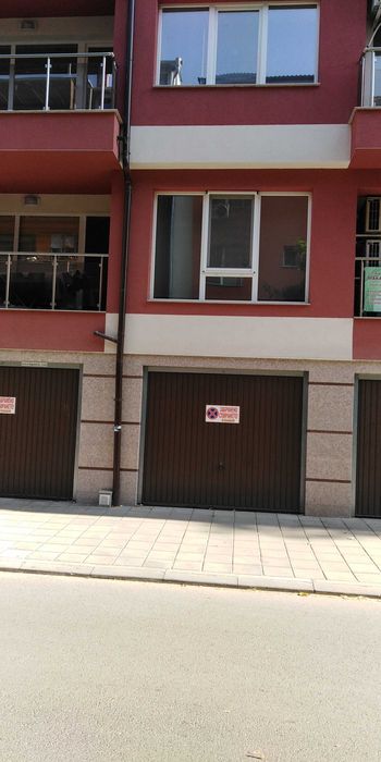 Дава се под наем Гараж / Паркомясто в Пловдив, Център - 20 кв.м за 127.5 € - Снимка #1