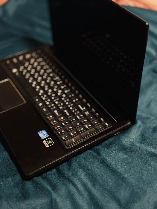 ноутбук “Lenovo”