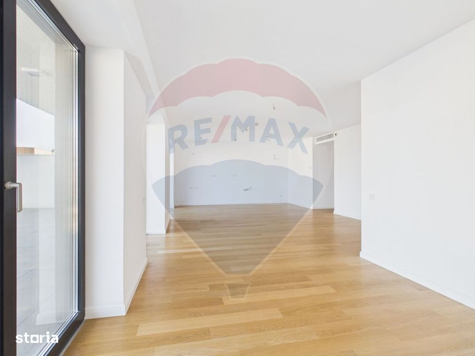 Apartament 4 camere + terasa 91 mp North Avenue