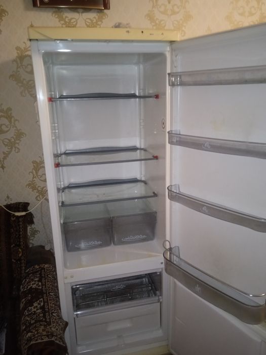 Холодильник Snaige б/у