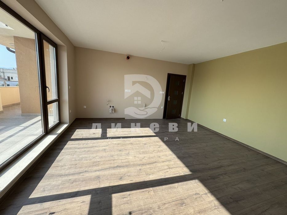 Продава се Тристаен апартамент в Казанлък - 96 кв.м за 1797 €/кв.м - Снимка #1