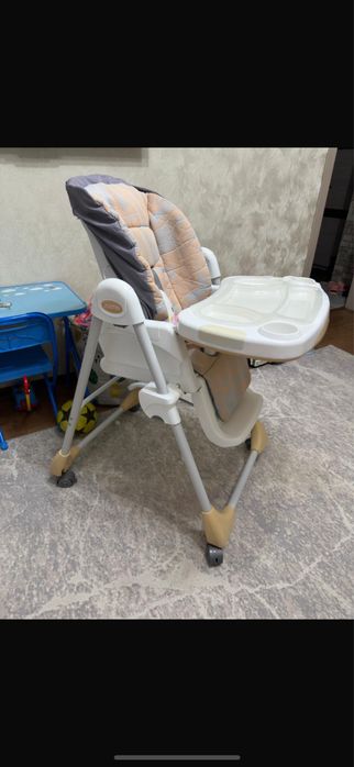 Детский стул для кормления