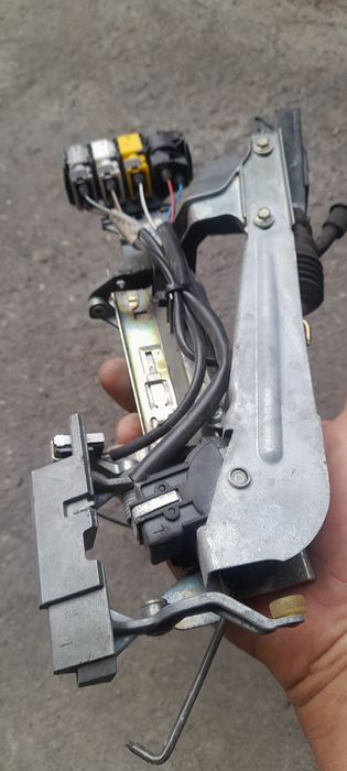 Наружные ручки Левая на BMW e34