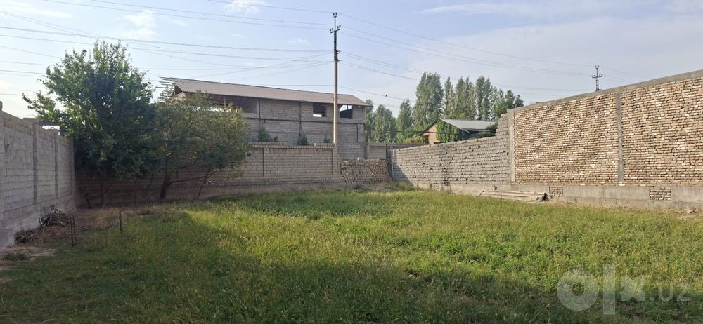 Срочно буш ер сотилади