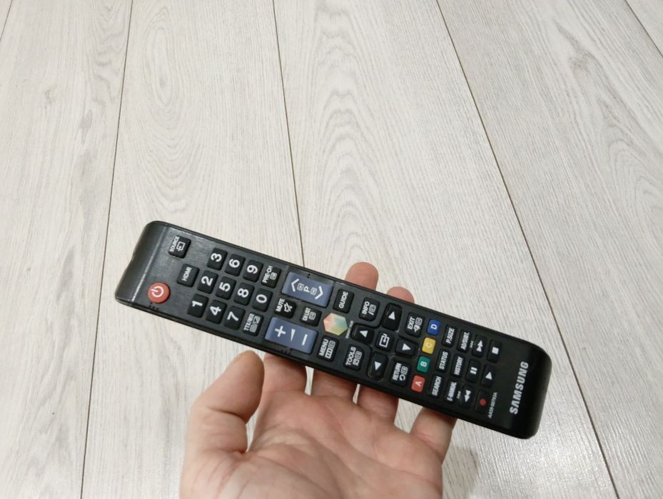 Продам большой телевизор  Samsung smartsmart