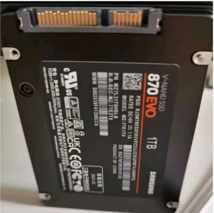 Samsung 870 EVO 1 TB SSD  SATA III - бърз и надежден