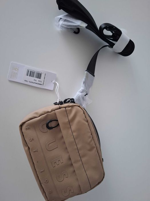 Borsetă nouă originala Guess